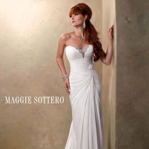 Authentic Maggie Sottero Sweetheart Wedding Gown